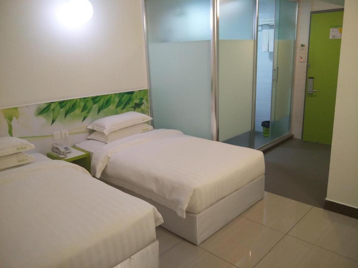 Green Apple Boutique Hotel Кота-Кинабалу Экстерьер фото