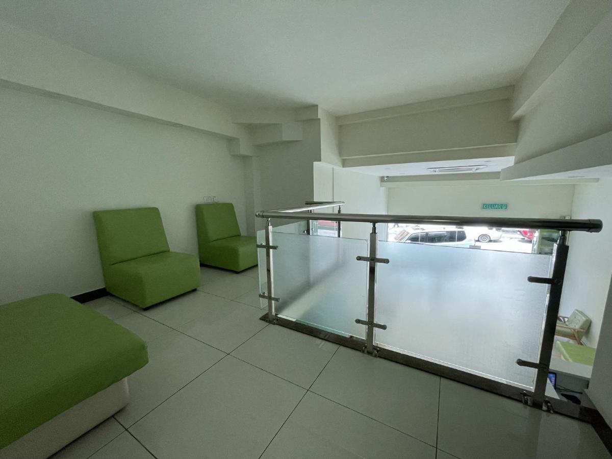 Green Apple Boutique Hotel Кота-Кинабалу Экстерьер фото