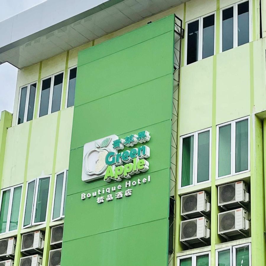 Green Apple Boutique Hotel Кота-Кинабалу Экстерьер фото